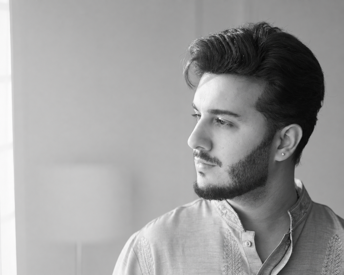 Shahveer Jafry, founder of HOWL